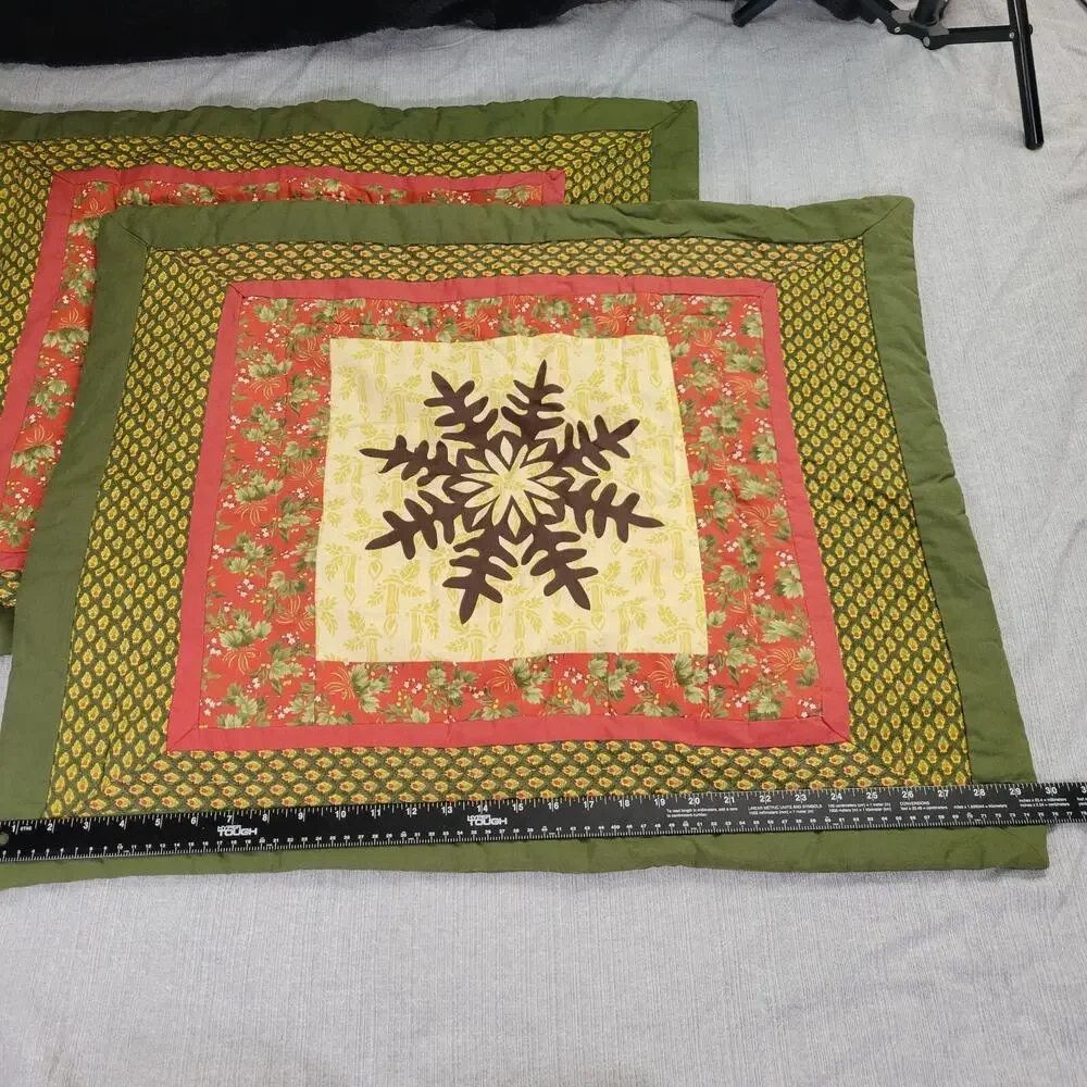 Pair Home Classics Holiday Christmas Standard Sham Pillowcase EUC Patchwork